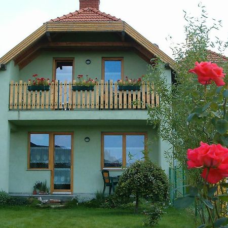 Apartman Nora Ii. Buk Exterior photo